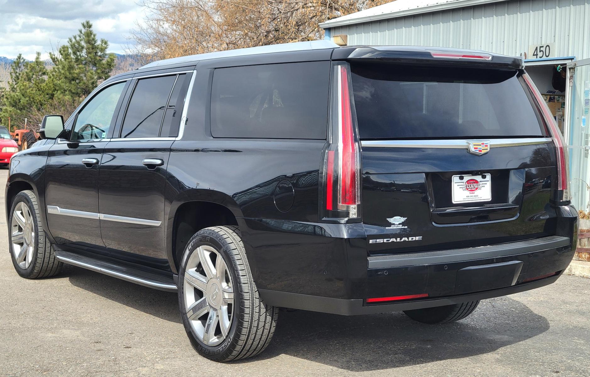2018 Black /Black Cadillac Escalade ESV (1GYS4HKJ4JR) with an 6.2L V8 engine, 10 Speed Auto transmission, located at 450 N Russell, Missoula, MT, 59801, (406) 543-6600, 46.874496, -114.017433 - Beautiful Black Caddy SUV. 4 Wheel Drive. 6.2L V8 Engine. 10 Speed Automatic Transmission. 3rd Row Seating. Heated and Cooled Leather Seats. Navigation. Bluetooth. Backup Camera. Runningboards. Air Cruise Tilt. Power Windows and Locks. - Photo #7